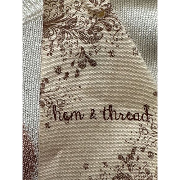 Hem & Thread Women's Ivory Heart Print Pullover Sweater Size M - Picture 6 of 6